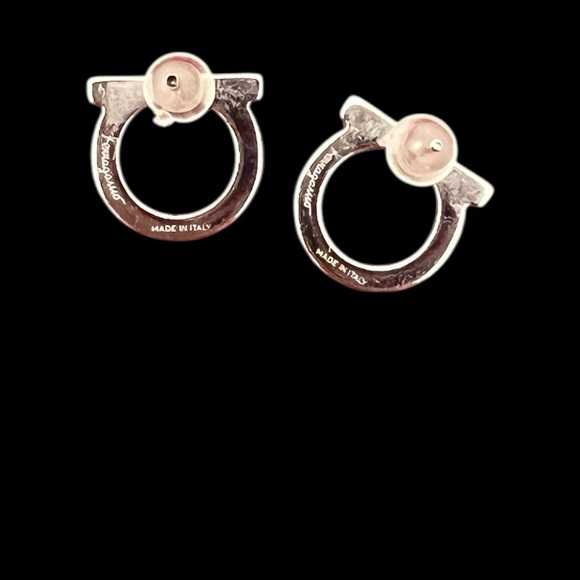 SALVATORE FERRAGAMO Gancini Stud Earrings Silver - Picture 3 of 10